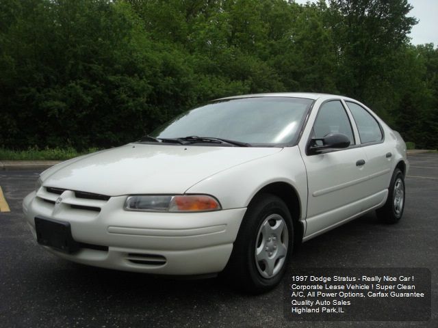 1997 Dodge Stratus Base