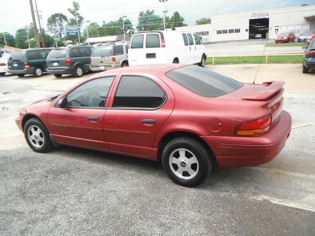 1997 Dodge Stratus Base