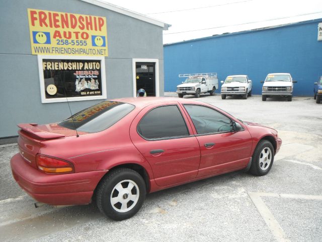 1997 Dodge Stratus Base