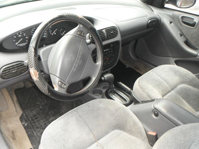 1997 Dodge Stratus Base