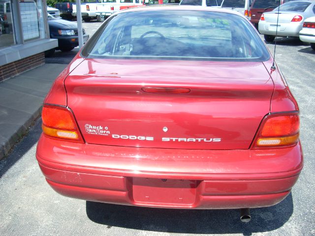 1997 Dodge Stratus Base