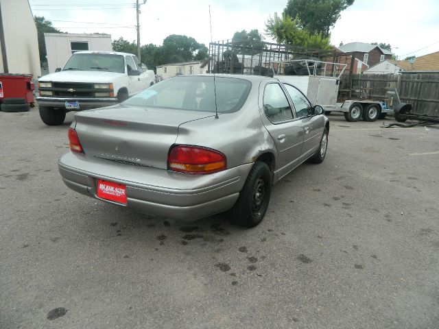 1999 Dodge Stratus Base