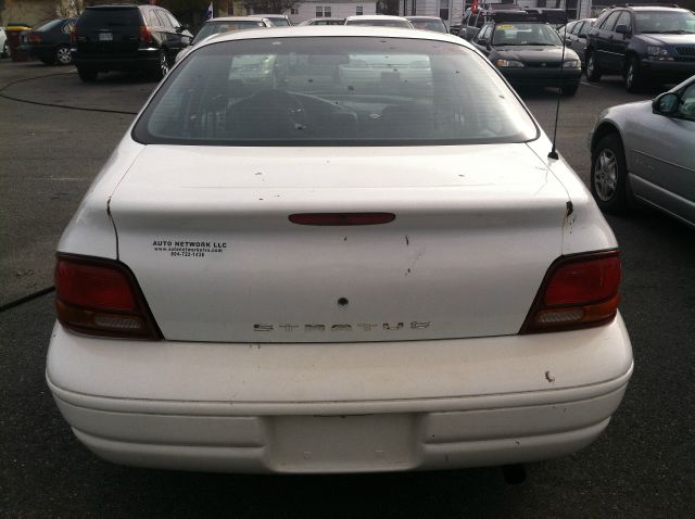 1999 Dodge Stratus Base