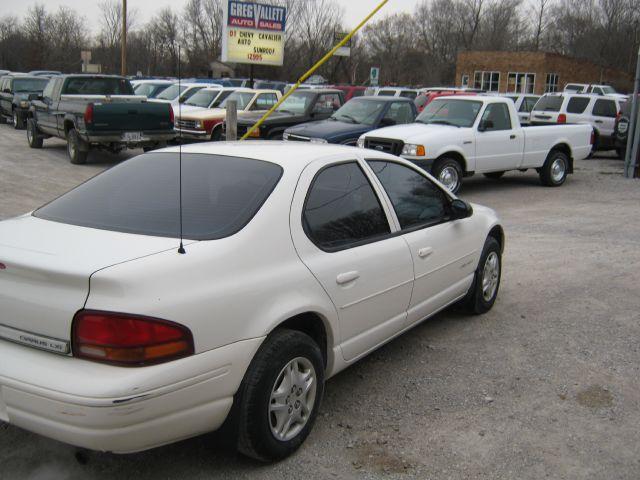 1999 Dodge Stratus Base