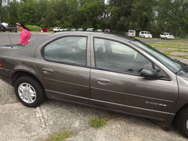 2000 Dodge Stratus SW 4DR