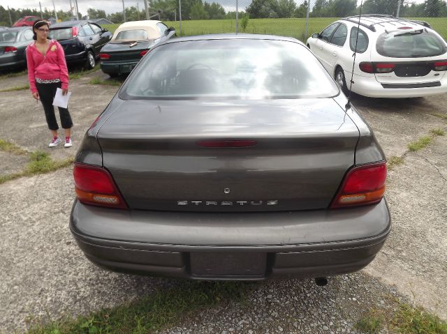 2000 Dodge Stratus SW 4DR