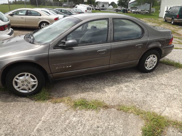 2000 Dodge Stratus SW 4DR