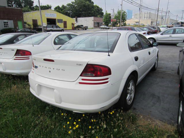 2003 Dodge Stratus Sport -5 Speed-stick-4x4