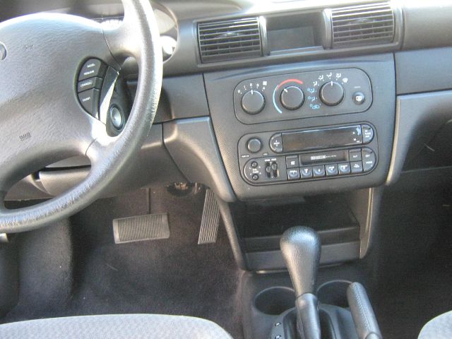 2003 Dodge Stratus Sport -5 Speed-stick-4x4