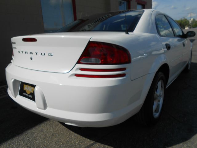 2004 Dodge Stratus Sport -5 Speed-stick-4x4