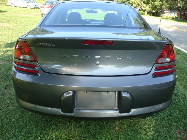 2004 Dodge Stratus Sport -5 Speed-stick-4x4