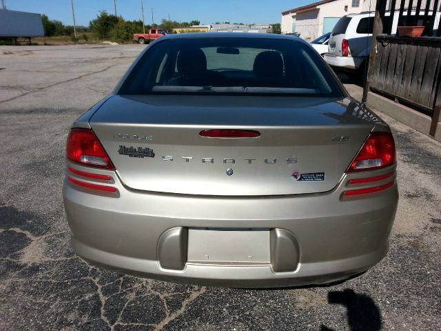 2004 Dodge Stratus Sport -5 Speed-stick-4x4