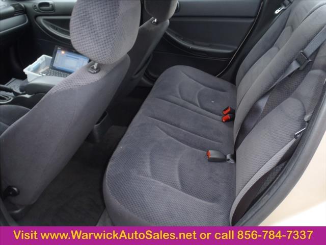 2004 Dodge Stratus LW2