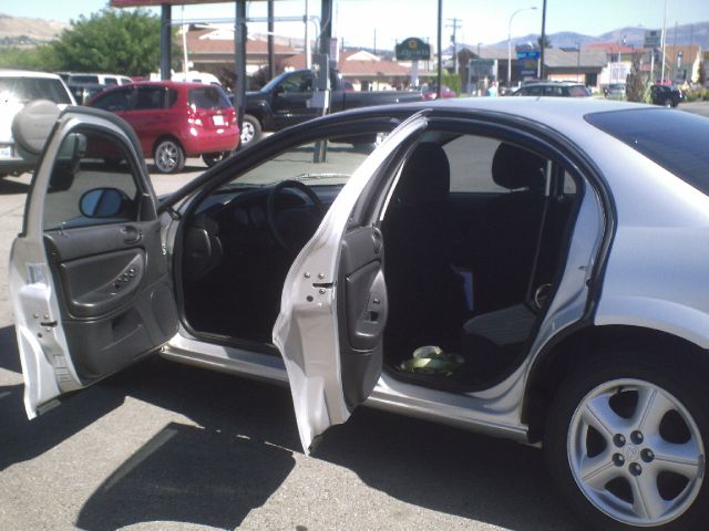 2004 Dodge Stratus Sport -5 Speed-stick-4x4