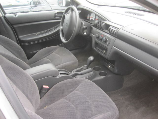 2004 Dodge Stratus Sport -5 Speed-stick-4x4