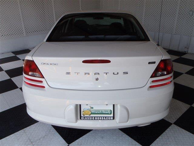 2005 Dodge Stratus S