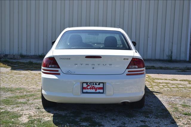 2005 Dodge Stratus Unknown