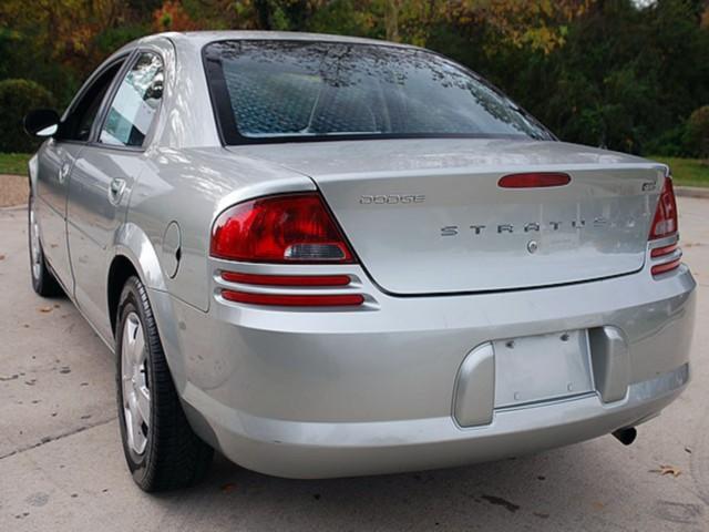 2005 Dodge Stratus S