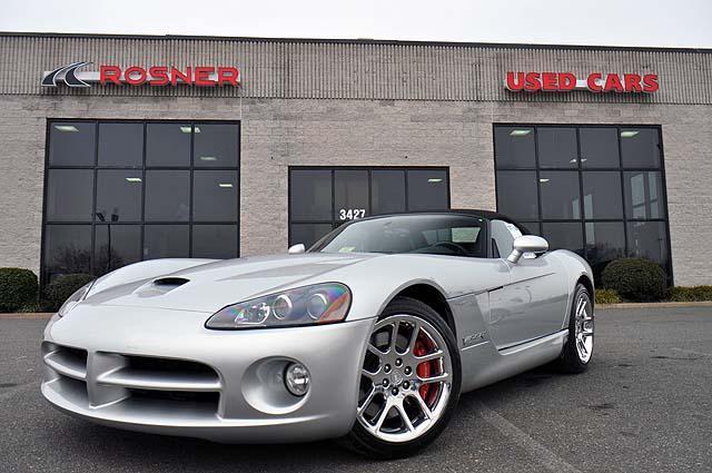 2004 Dodge Viper 4d Wagon SLT (V6)