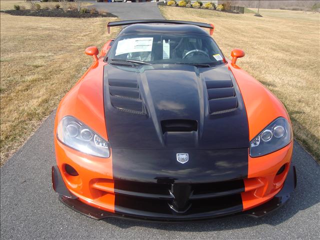 2008 Dodge Viper EX-L Sedan AT With Navigation