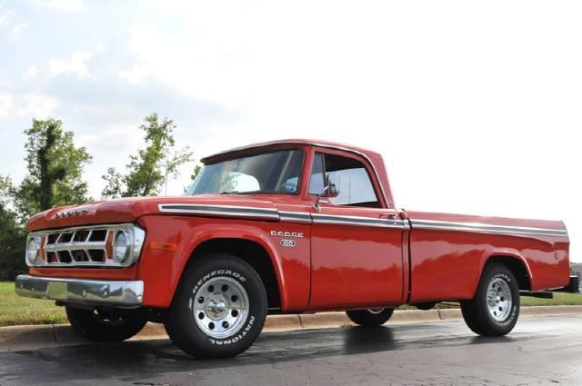 1968 Dodge W100 Pickup 14 Box MPR