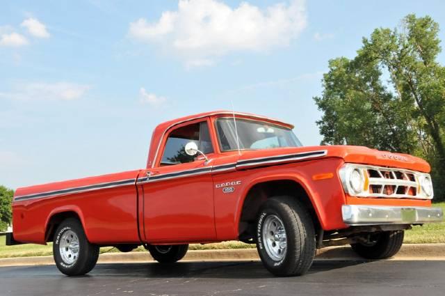 1968 Dodge W100 Pickup 14 Box MPR