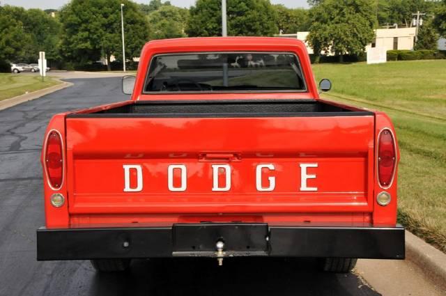 1968 Dodge W100 Pickup 14 Box MPR