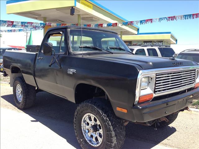 1984 Dodge W150 Pickup Ram 3500 Diesel 2-WD