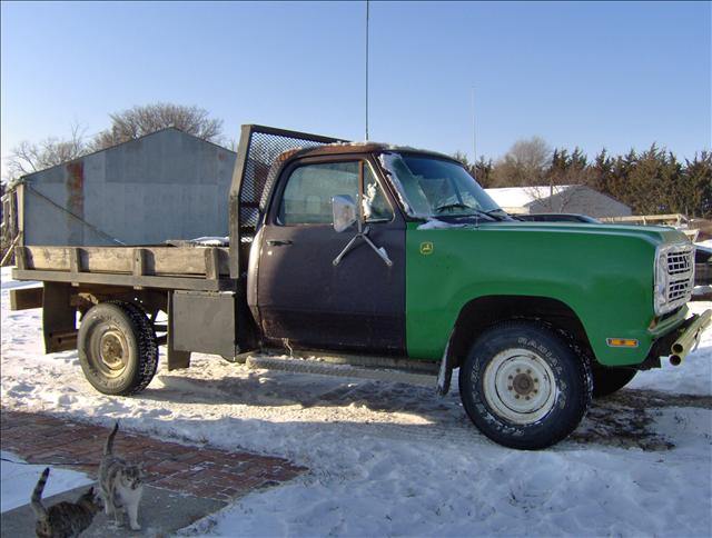 1979 Dodge W250 Pickup 3.5 SVan