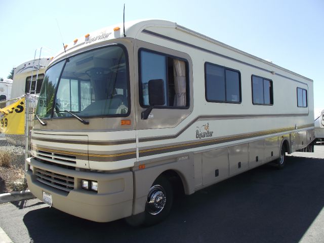 2006 Fleetwood BOUNDER Unknown