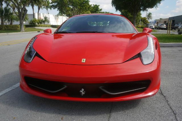 2011 Ferrari 458 Italia Base