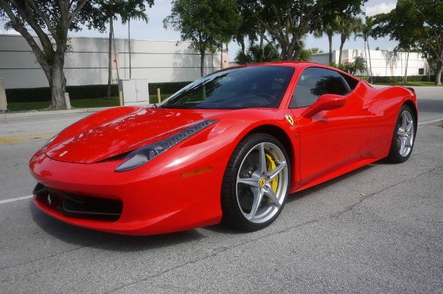 2011 Ferrari 458 Italia Base