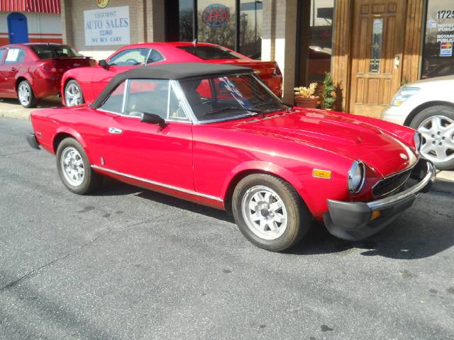 1980 Fiat 124 Spider R/T Coupe