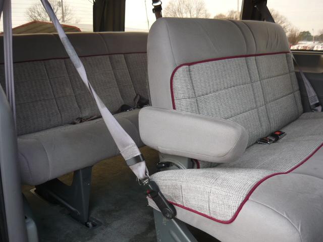 1996 Ford Aerostar Base