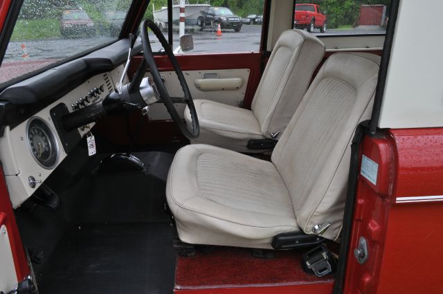 1973 Ford Bronco SW2