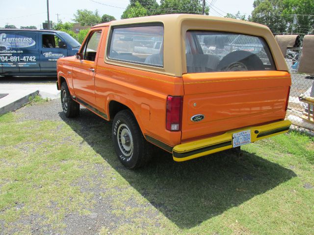 1983 Ford Bronco Ram 3500 Diesel 2-WD