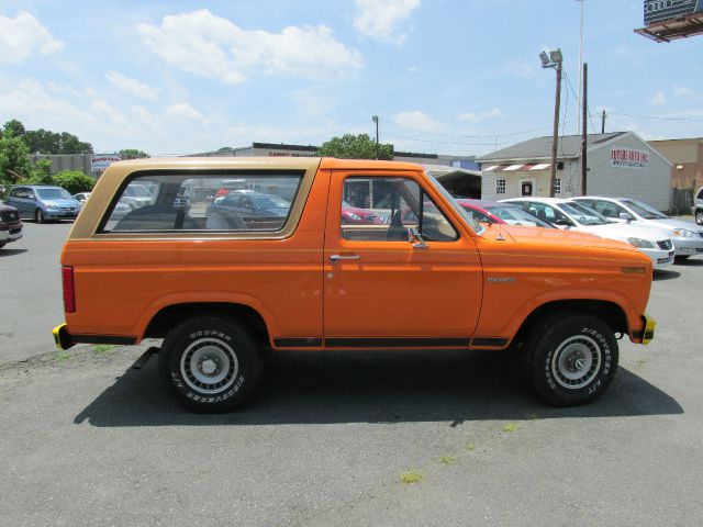 1983 Ford Bronco Ram 3500 Diesel 2-WD