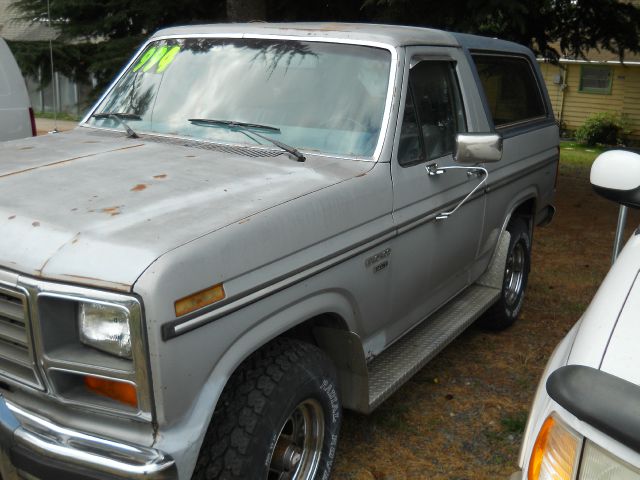 1985 Ford Bronco Ram 3500 Diesel 2-WD