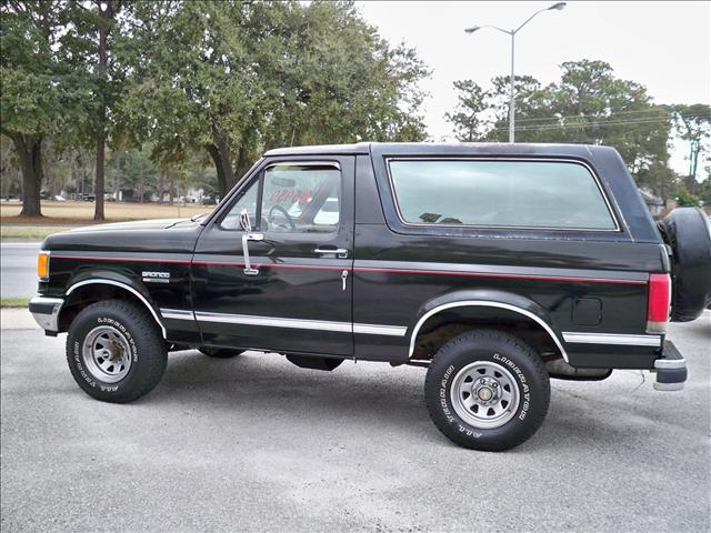 1987 Ford Bronco Base