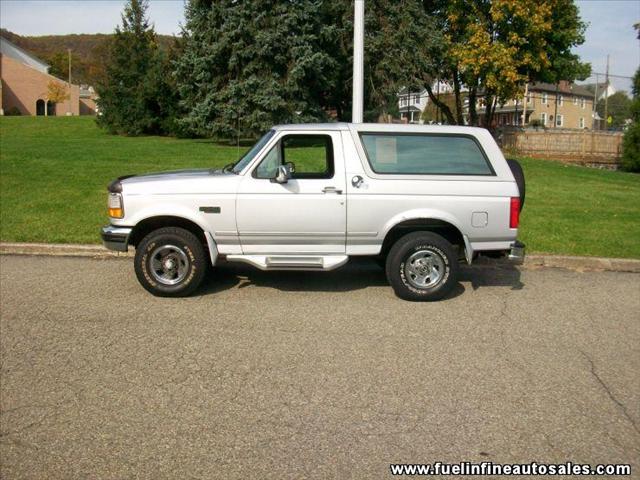 1996 Ford Bronco ESi