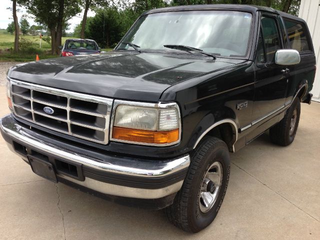 1996 Ford Bronco ESi