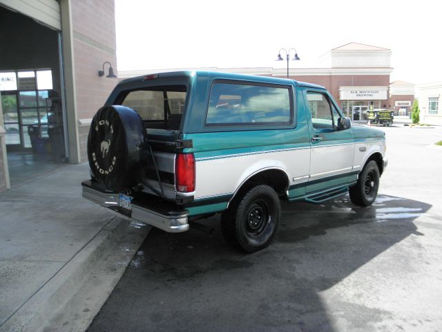 1996 Ford Bronco ESi