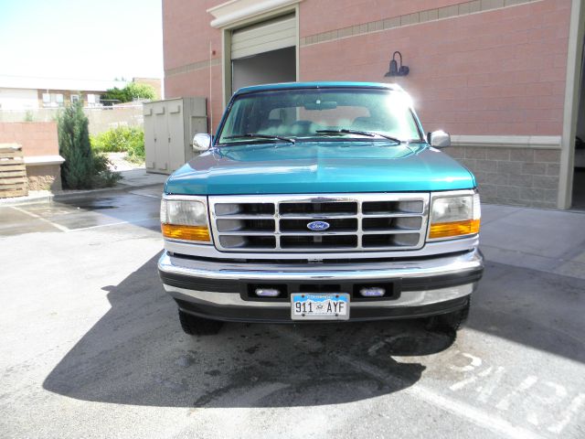 1996 Ford Bronco ESi