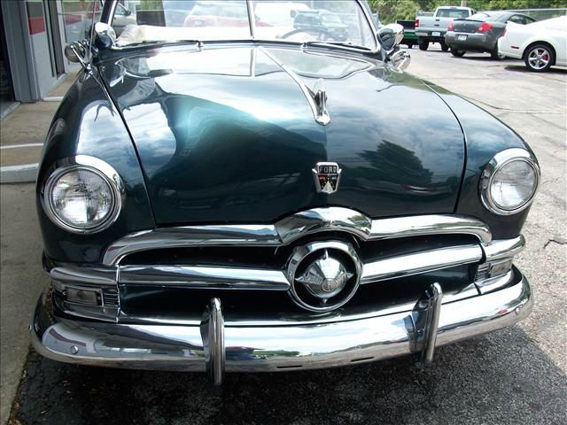 1950 Ford CUSTOM DELUXE 1.8T Quattro