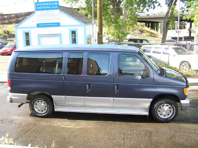 1997 Ford Club Wagon ESi