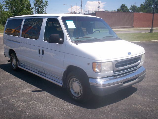 1997 Ford Club Wagon ESi