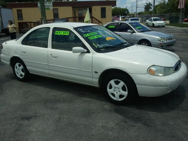 1999 Ford Contour SE