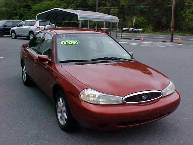 1999 Ford Contour SE