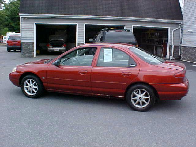 1999 Ford Contour SE