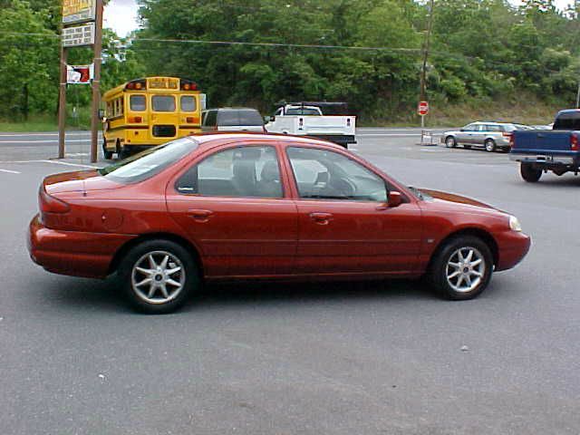 1999 Ford Contour SE